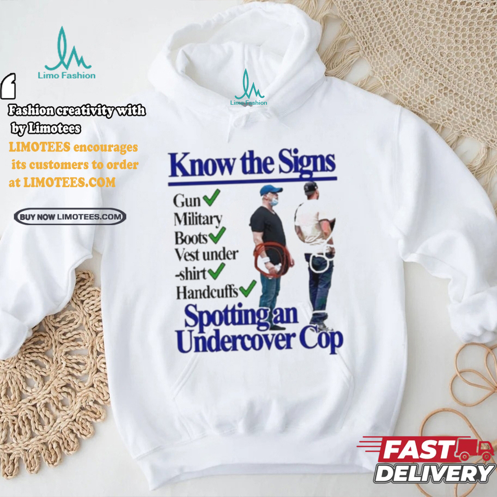 Know The Signs Gun Military Boots Vest Under Shirt Know The Signs Gun Military Boots Vest Under Shirt