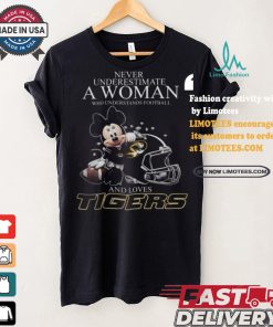 Never Underestimate A Woman Who Understands Football And Loves Missouri Tigers x Minnie Mouse T Shirt