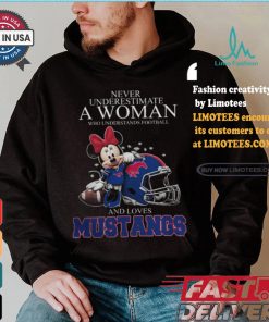 Never Underestimate A Woman Who Understands Football And Loves SMU Mustangs x Minnie Mouse T Shirt