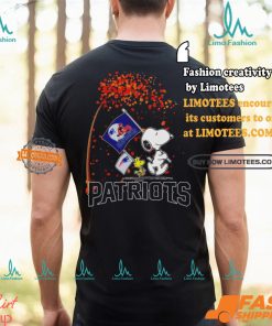 New England Patriots Snoopy Fan Enjoying The Fall Season T Shirt