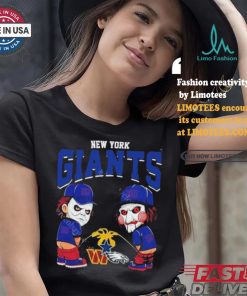 New York Giants NFL Halloween Peeing Funny Shirt