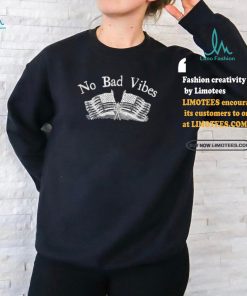 Official No bad vibes streetwear minimal art American flag vintage T shirt
