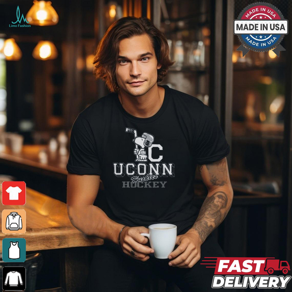 Peanuts X Uconn Hockey Tee shirt Peanuts X Uconn Hockey Tee shirt
