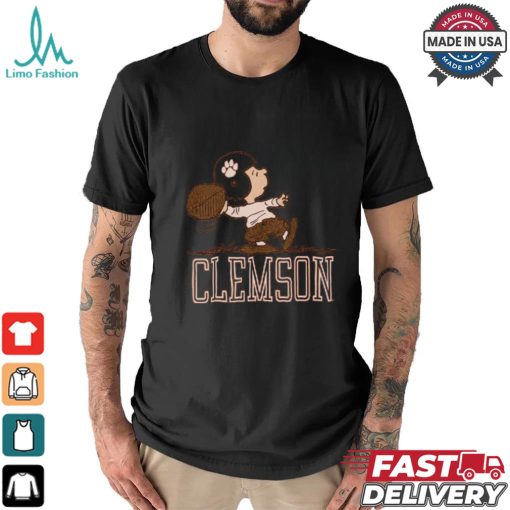 Streaker Sports Peanuts x Clemson Quarterback Tee shirt