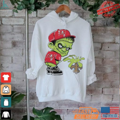Tampa Bay Buccaneers Frankenstein pissing on New Orleans Saints Shirt