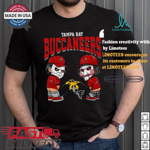Tampa Bay Buccaneers NFL Halloween Peeing Funny Shirt