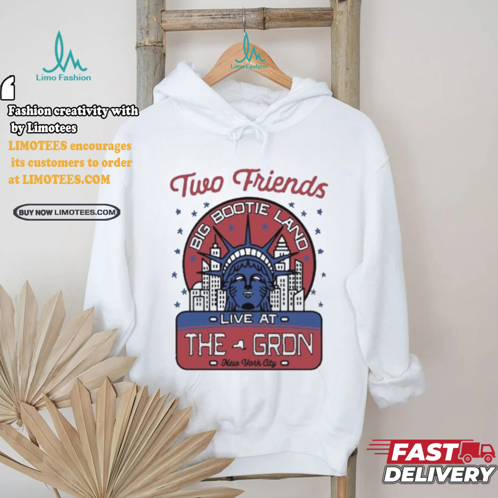Two Friends Statue Of Liberty Live At New York City T shirt Two Friends Statue Of Liberty Live At New York City T shirt