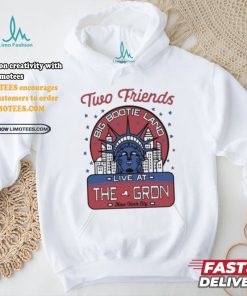 Two Friends Statue Of Liberty Live At New York City T shirt, hoodie, sweater, long sleeve and tank top Two Friends Statue Of Liberty Live At New York City T shirt