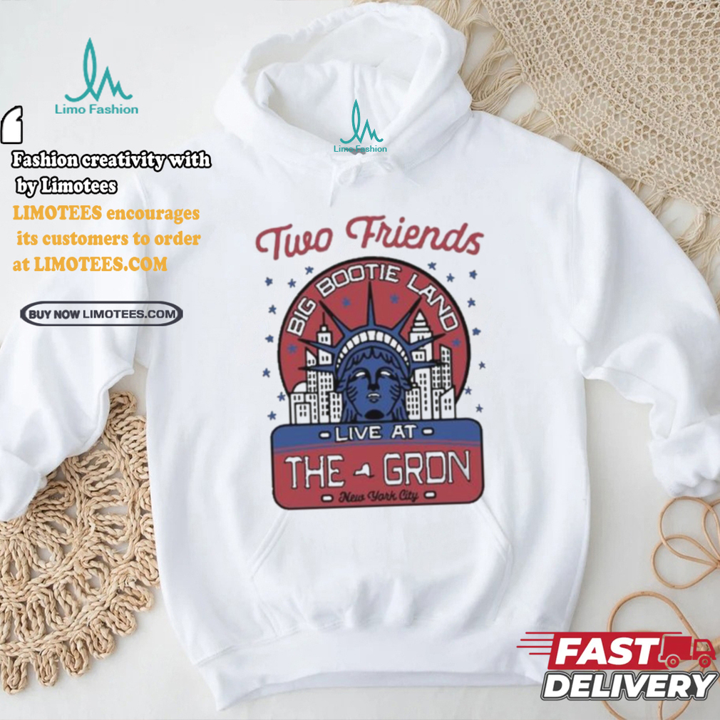 Two Friends Statue Of Liberty Live At New York City T shirt Two Friends Statue Of Liberty Live At New York City T shirt