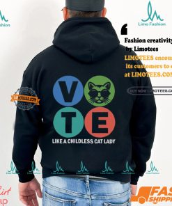 Vote Like A Childless Cat Lady Print Round Neck T shirt