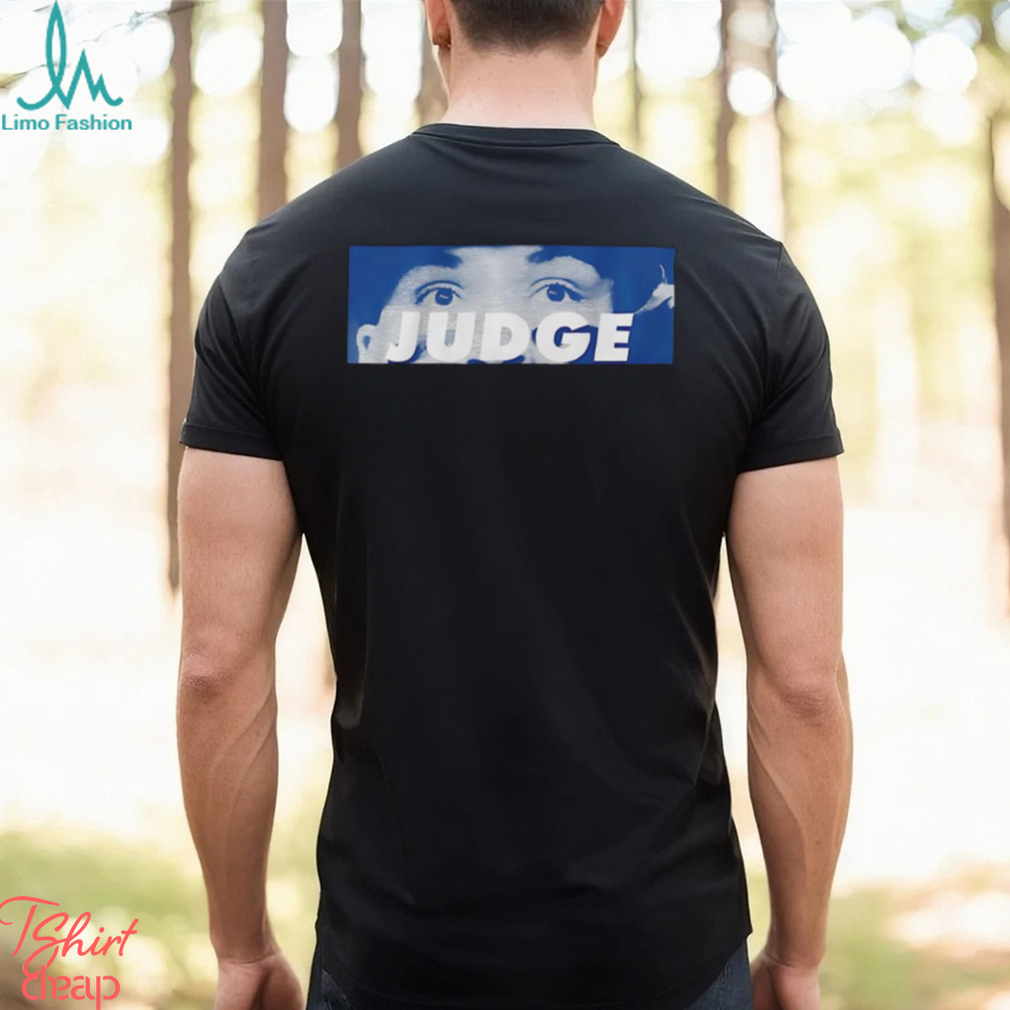 Aaron Judge eyes New York shirt Aaron Judge eyes New York shirt