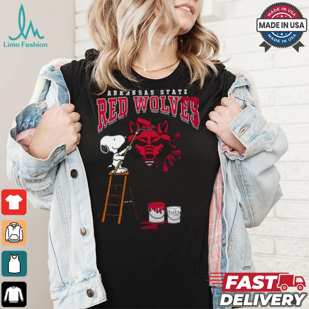 Arkansas State Red Wolves Snoopy Painting Shirt Arkansas State Red Wolves Snoopy Painting Shirt