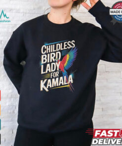 Childless Bird Lady For Kamala Harris 2024 Parrot T Shirts