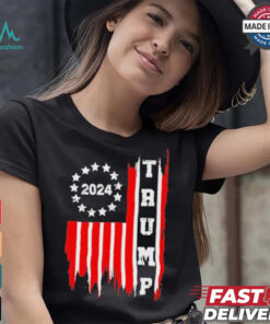 Designs Patriotic Distressed Retro Vintage American Flag Trump 2024 T Shirt