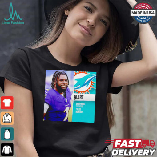 Dolphins signing Tyler Huntley shirt
