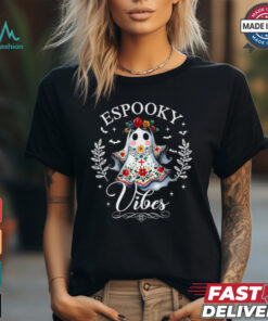 Espooky vibes maestra halloween spanish mexican teacher shirt