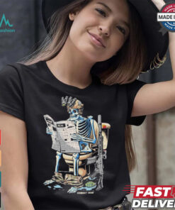 Fake News Reading Operator T Shirt