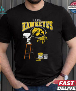 Iowa Hawkeyes Snoopy Painting Shirt