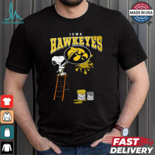Iowa Hawkeyes Snoopy Painting Shirt