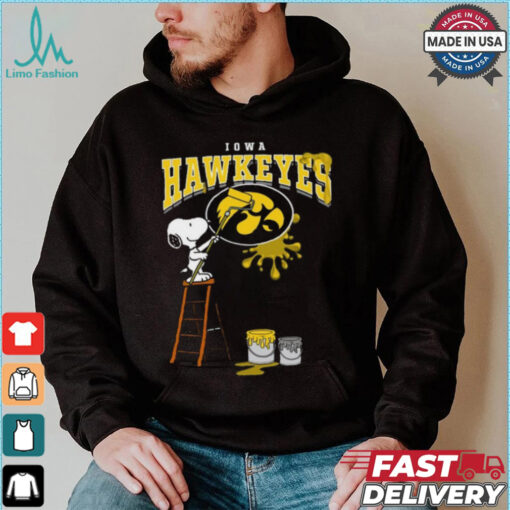 Iowa Hawkeyes Snoopy Painting Shirt