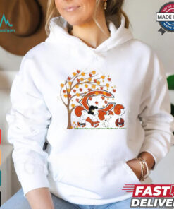 Just A Girl Who Loves Fall And Chicago Bears Snoopy shirt