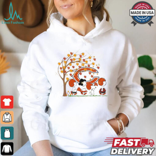 Just A Girl Who Loves Fall And Chicago Bears Snoopy shirt