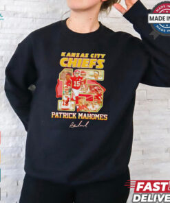 Kansas City Chiefs Patrick Mahomes 15 Signature NFL 2024 season shirt