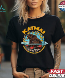 Katmai National Park And Preserve Brown Bear And Salmon T shirt