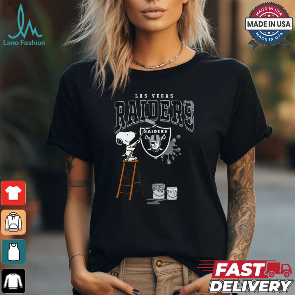 Las Vegas Raiders Snoopy Painting Shirt Las Vegas Raiders Snoopy Painting Shirt