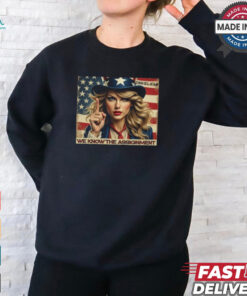 Marlene Robertson Swifties We Know The Assignment Retro Painting t shirt