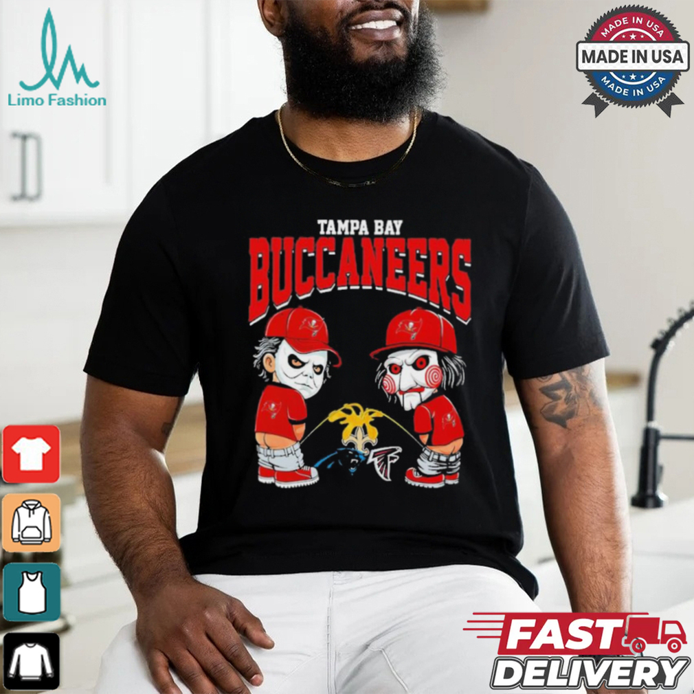 Michael Myers And Billy The Puppet X Tampa Bay Buccaneers Pee On NFL Teams Halloween Shirt Michael Myers And Billy The Puppet X Tampa Bay Buccaneers Pee On NFL Teams Halloween Shirt