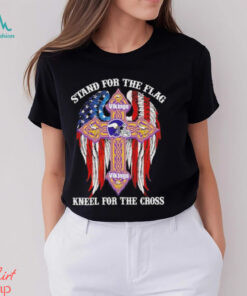 Minnesota Vikings Stand For The Flag Kneel For The Cross 2024 T shirt