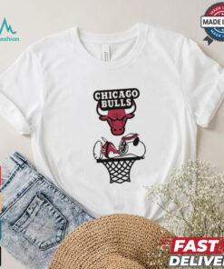 NBA Snoopy Chicago Bulls T Shirt