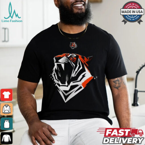 NFL Team Apparel Cincinnati Bengals Illustration T Shirt