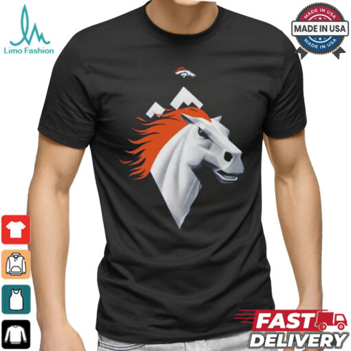 NFL Team Apparel Denver Broncos Illustration T Shirt