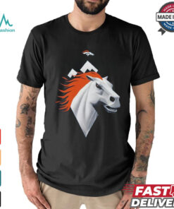 NFL Team Apparel Denver Broncos Illustration T Shirt