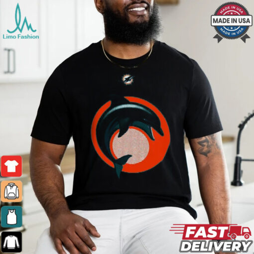 NFL Team Apparel Miami Dolphins Illustration T Shirt