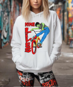 Nine lives cartoon design shirt