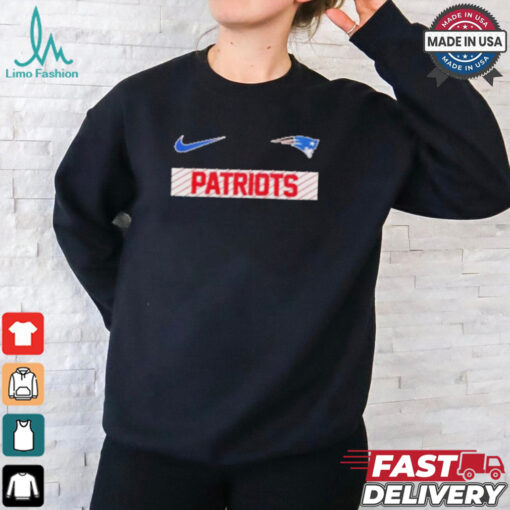Official NFL New England Patriots ES 1960 Go Pats Logo T Shirt