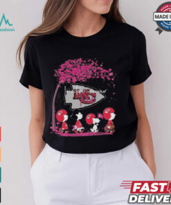 Peanuts Characters Kansas City Chiefs In October We Wear Pink 2024 Shirt