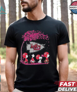 Peanuts Characters Kansas City Chiefs In October We Wear Pink 2024 Shirt