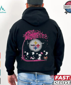 Peanuts Characters Pittsburgh Steelers In October We Wear Pink 2024 Shirt