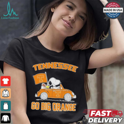 Peanuts Snoopy And Woodstock On Car Tennessee Volunteers Go Big Orange Shirt