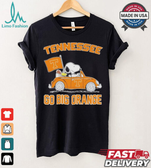 Peanuts Snoopy And Woodstock On Car Tennessee Volunteers Go Big Orange Shirt