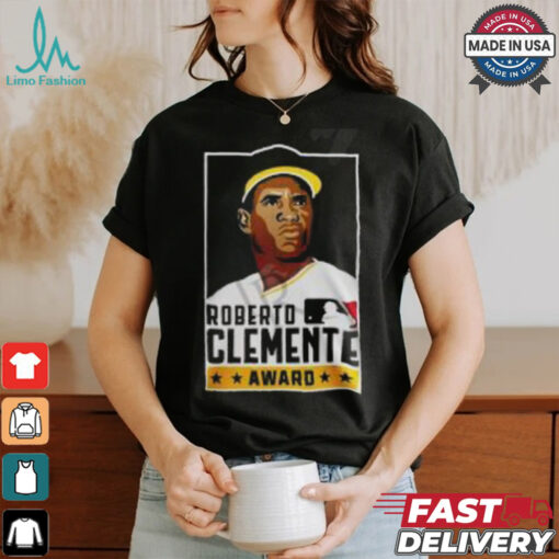 Pittsburgh Pirates Boberto Clemente Award T Shirt