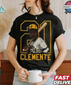Pittsburgh Pirates Boberto Clemente Award T Shirts