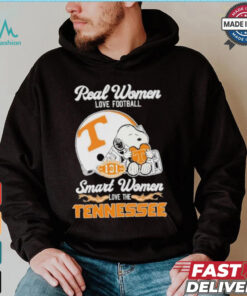 Real Women Love Football Smart Women Love The Tennessee Volunteers X Snoopy Shirt