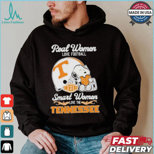 Real Women Love Football Smart Women Love The Tennessee Volunteers X Snoopy Shirt