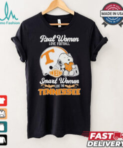 Real Women Love Football Smart Women Love The Tennessee Volunteers X Snoopy Shirt
