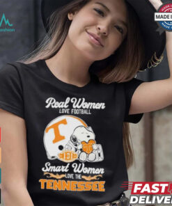 Real Women Love Football Smart Women Love The Tennessee Volunteers X Snoopy Shirt